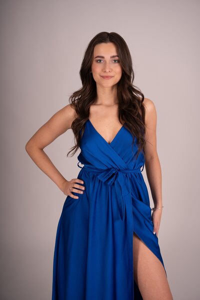 Modré dlouhé šaty